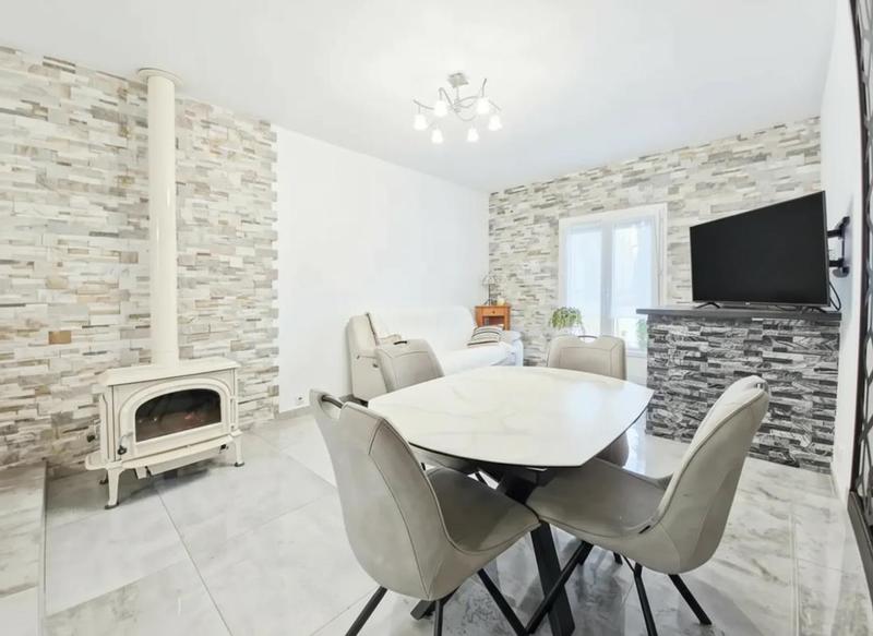 Maison - 123 m² - 6 pièces