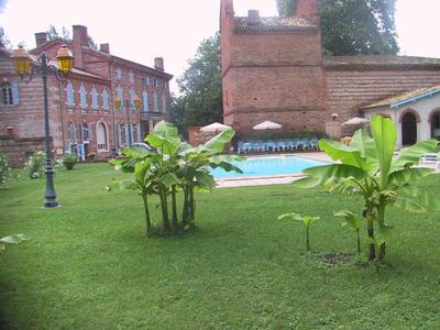 Château - 1 043 m² - 7 pièces