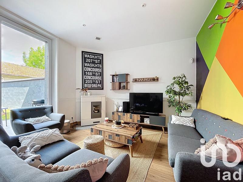 Maison - 240 m² - 9 pièces