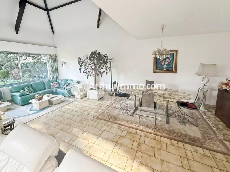 Maison - 161 m² - 6 pièces