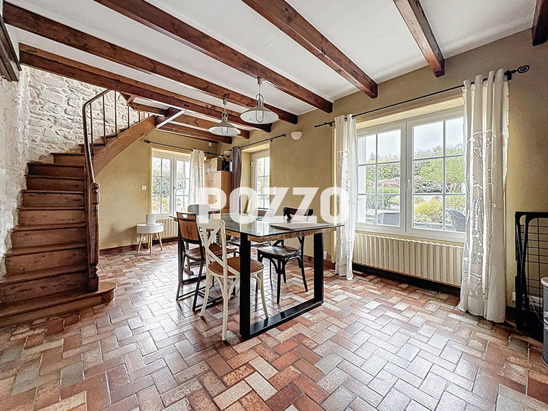 Maison - 147 m² - 7 pièces
