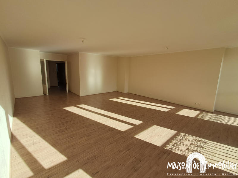 Appartement - 93 m² - 3 pièces