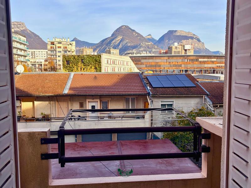 Appartement - 87 m² - 4 pièces