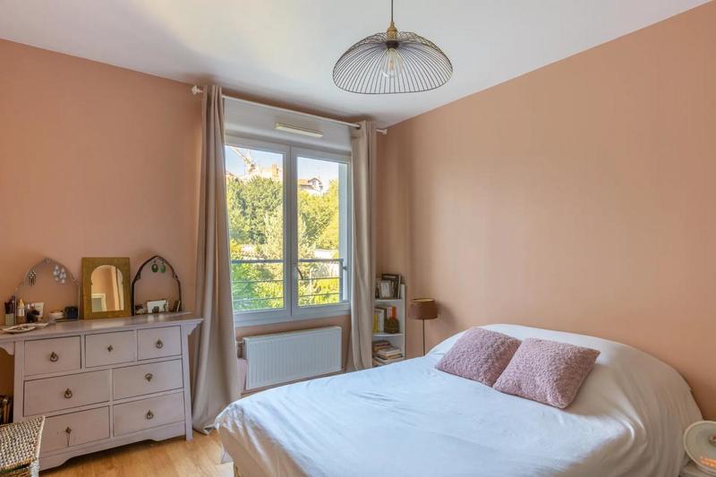 Appartement - 86 m² - 4 pièces