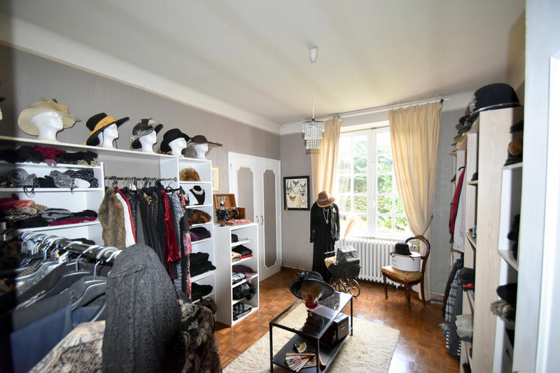 Maison - 300 m² - 8 pièces