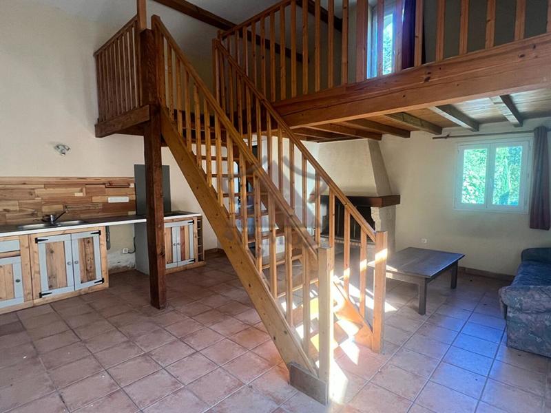 Maison - 365 m² - 21 pièces