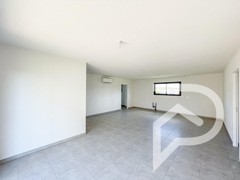 Maison - 99 m² - 4 pièces