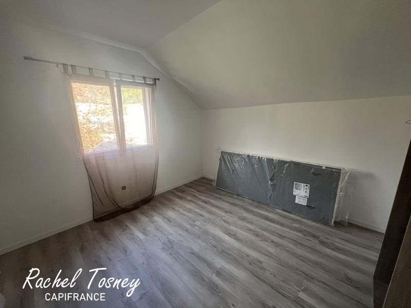 Pavillon - 140 m² - 7 pièces