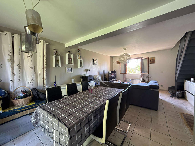 Maison - 109 m² - 6 pièces