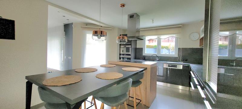 Maison - 150 m² - 7 pièces