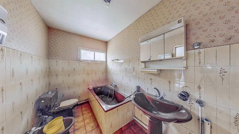 Appartement - 80 m² - 6 pièces