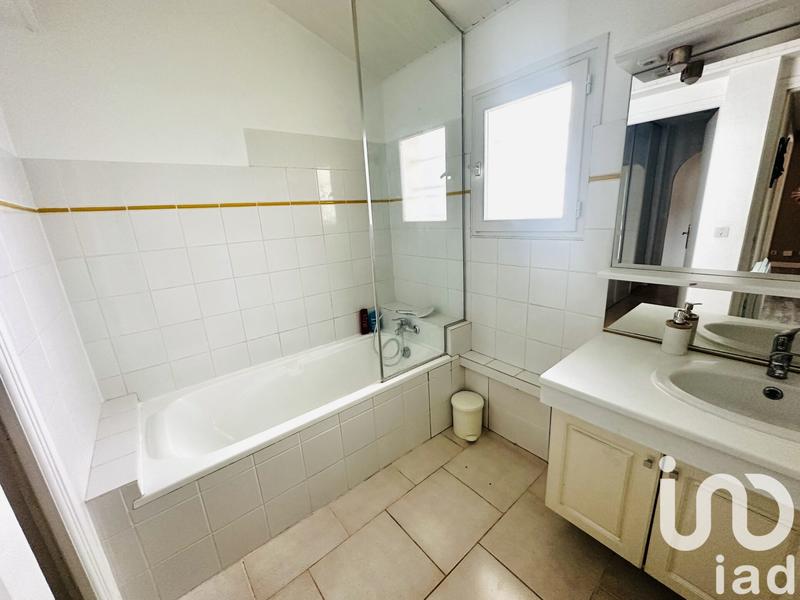 Maison - 220 m² - 8 pièces