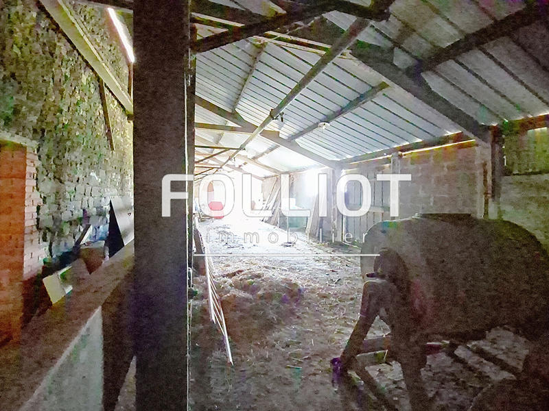 Maison - 200 m² - 2 pièces