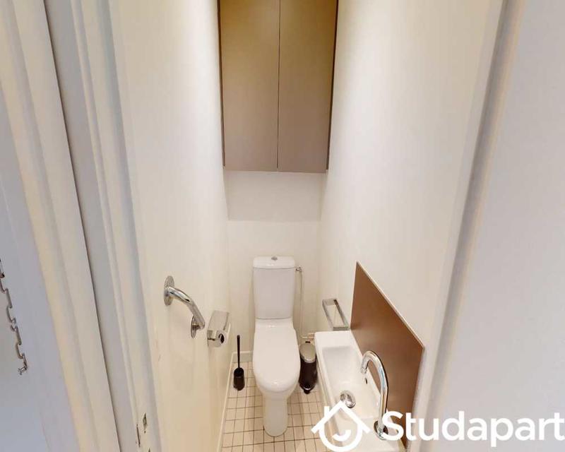 Chambre - 70 m² - 1 pièce