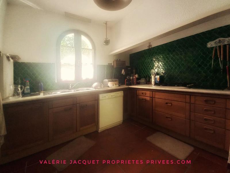 Maison - 240 m² - 7 pièces