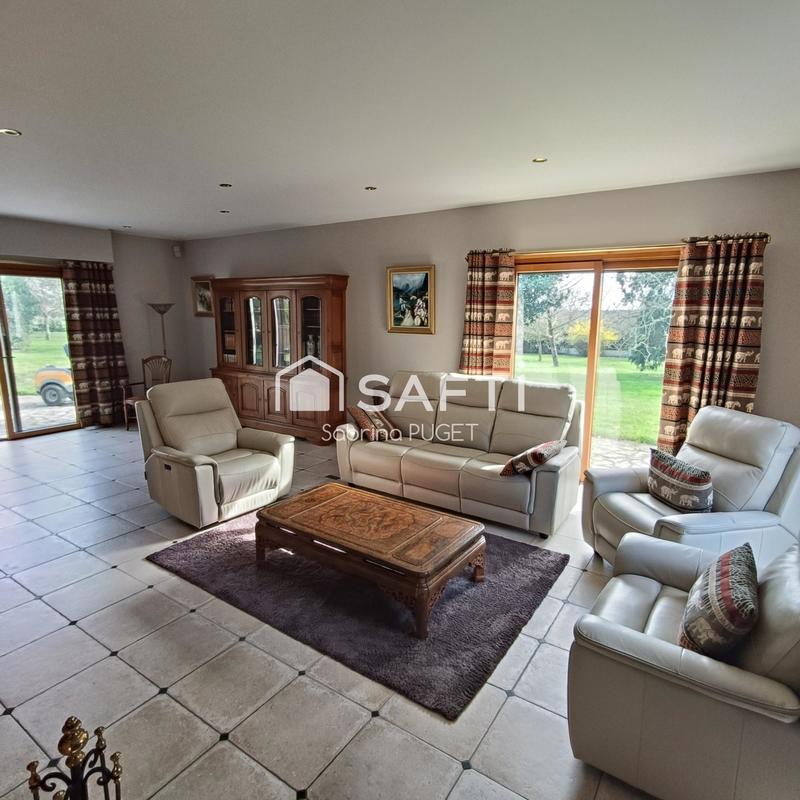 Villa - 360 m² - 12 pièces