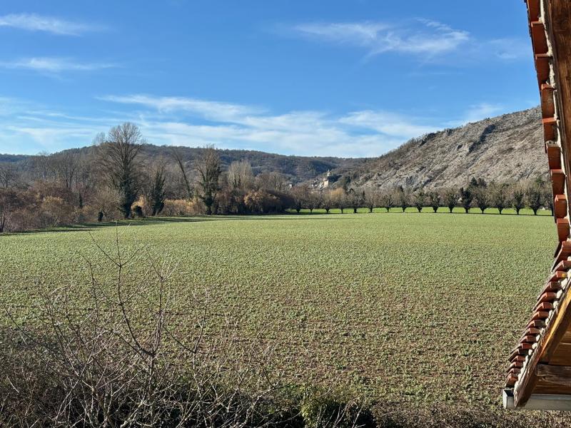 Maison - 230 m² - 6 pièces