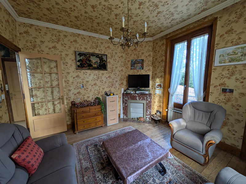 Maison - 159 m² - 7 pièces