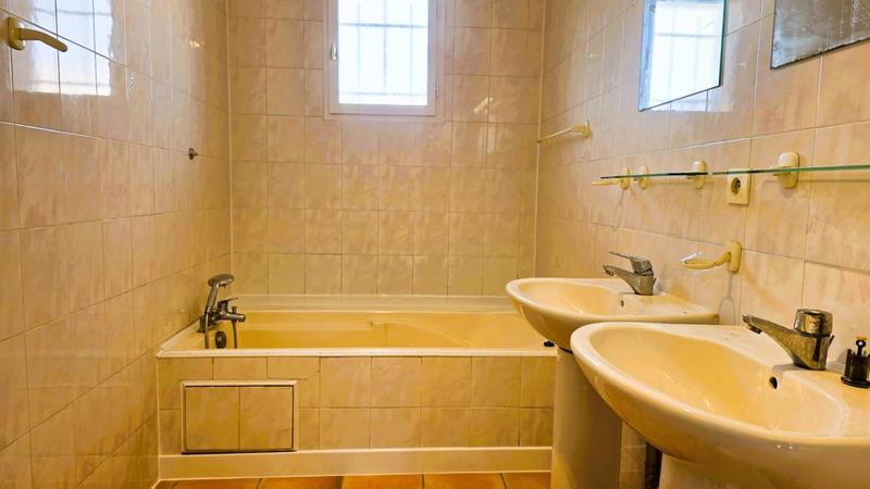 Maison - 94 m² - 4 pièces