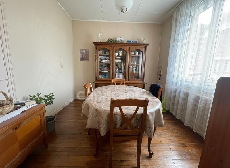 Maison - 98 m² - 4 pièces