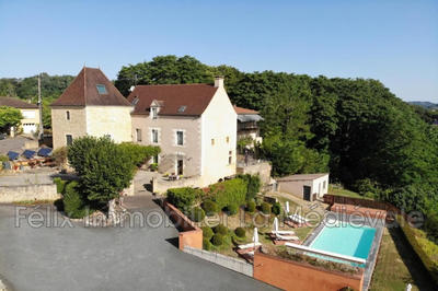 Maison chambre d'hôtes - 380 m² - 10 pièces