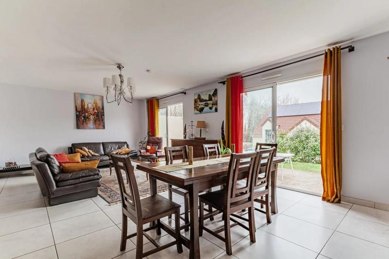 Maison - 140 m² - 5 pièces