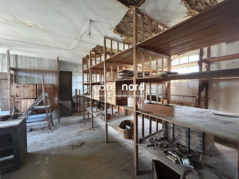 Maison - 288 m² - 8 pièces