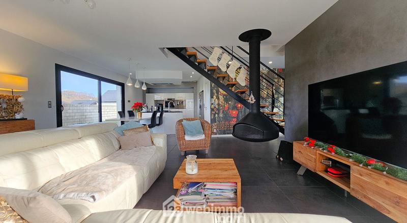 Villa - 165 m² - 8 pièces