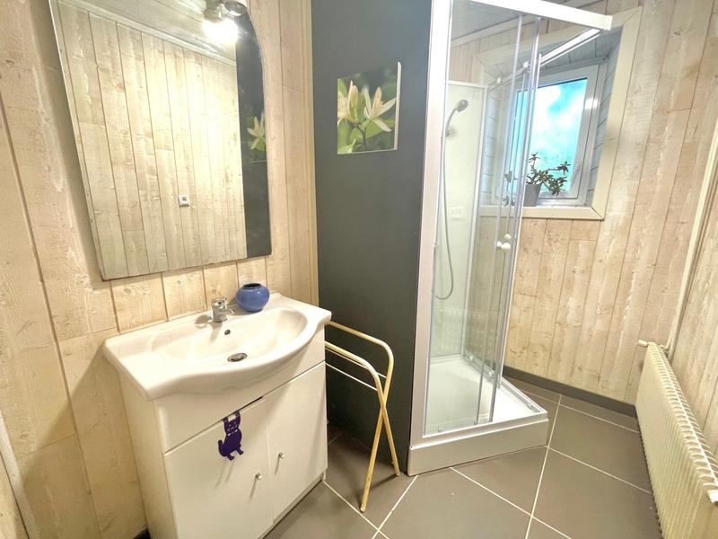 Maison - 232 m² - 9 pièces