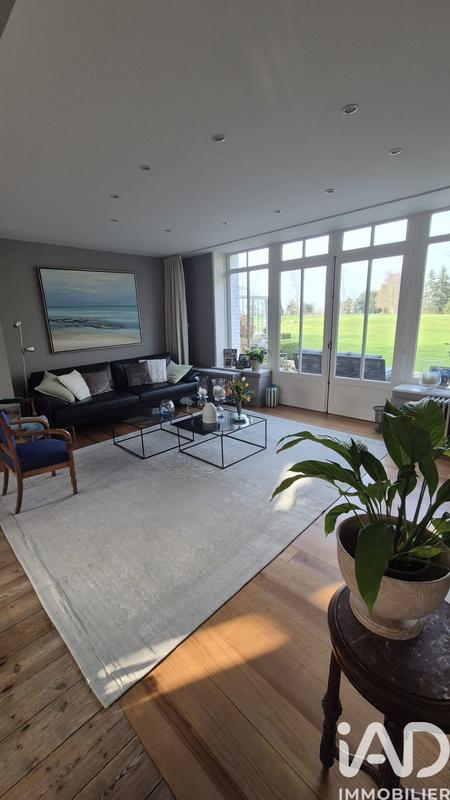 Maison - 452 m² - 14 pièces