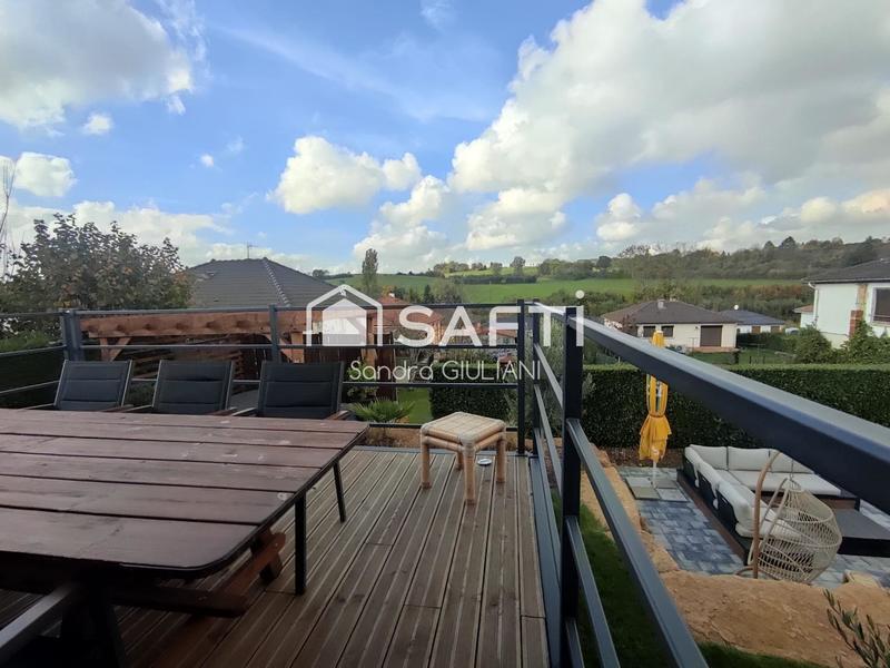 Maison - 110 m² - 5 pièces