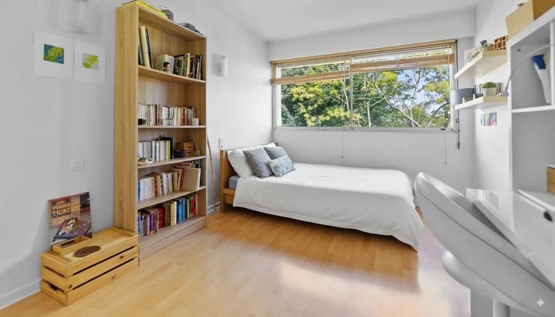 Appartement - 142 m² - 6 pièces