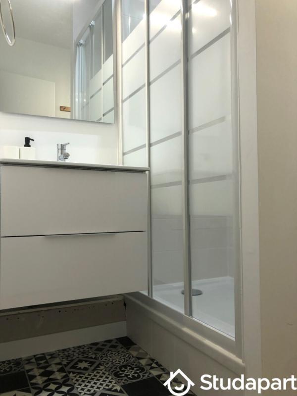 Chambre - 9 m² - 1 pièce