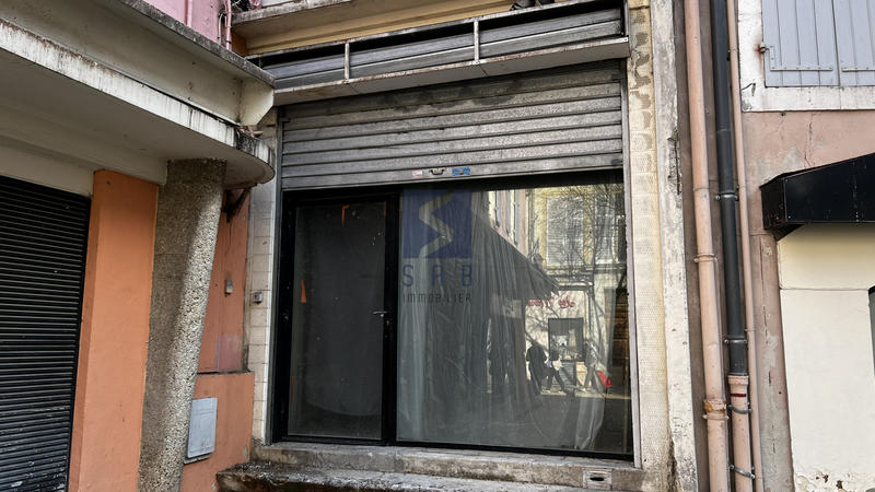 Local commercial - 136 m² - 1 pièce