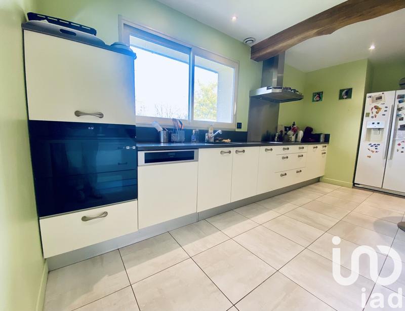 Maison - 250 m² - 6 pièces