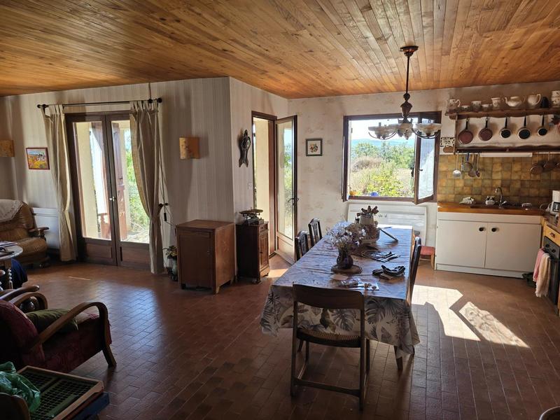 Maison - 92 m² - 4 pièces