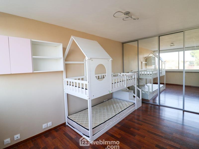 Appartement - 70 m² - 3 pièces