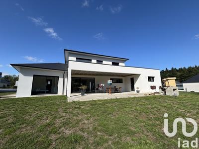 Maison - 186 m² - 6 pièces