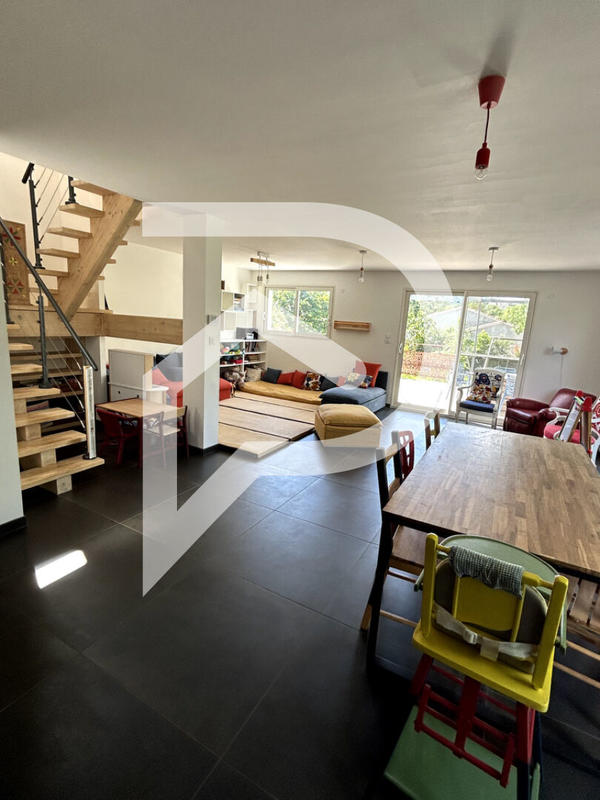 Maison - 149 m² - 6 pièces
