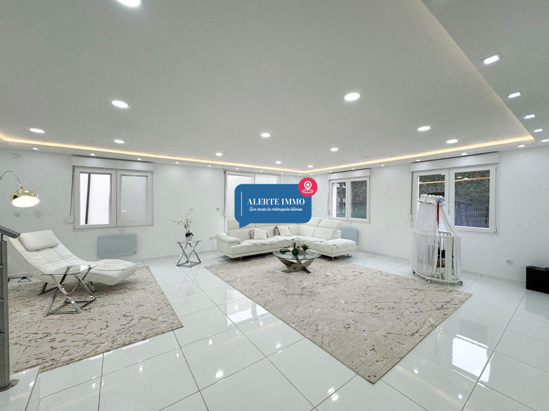 Maison - 165 m² - 6 pièces