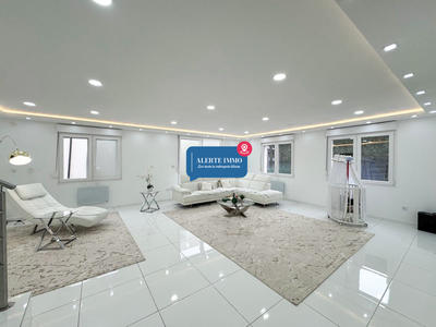 Maison - 165 m² - 6 pièces