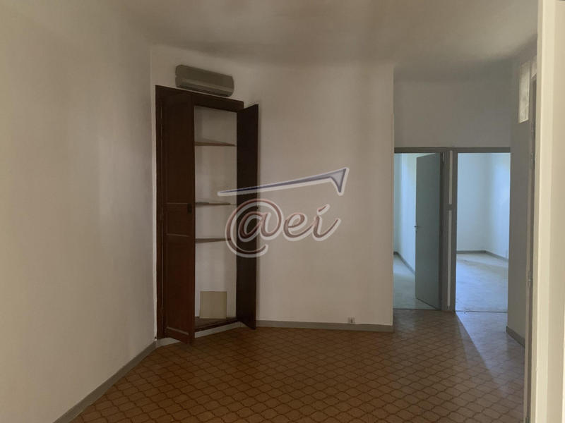 Appartement - 94 m² - 4 pièces