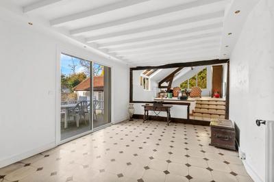 Corps de ferme - 237 m² - 9 pièces