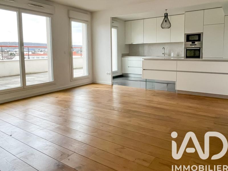Appartement - 102 m² - 5 pièces
