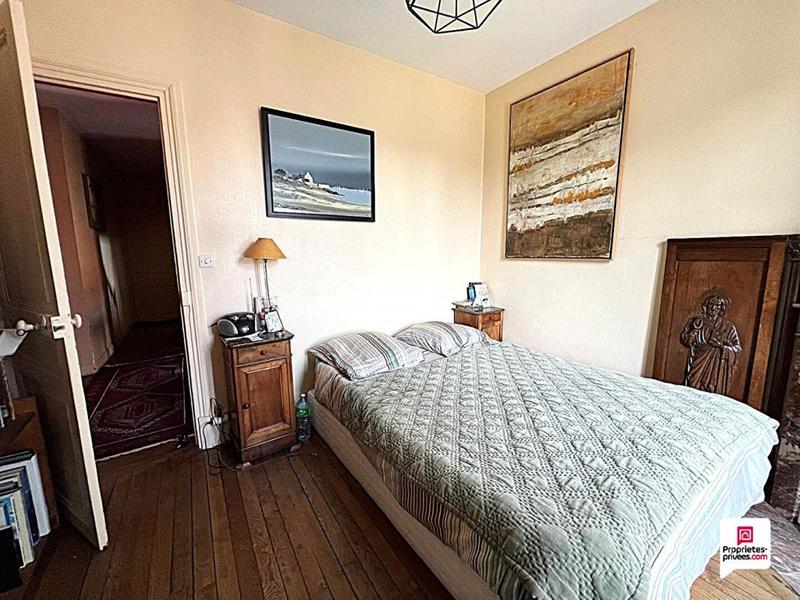 Maison - 261 m² - 13 pièces