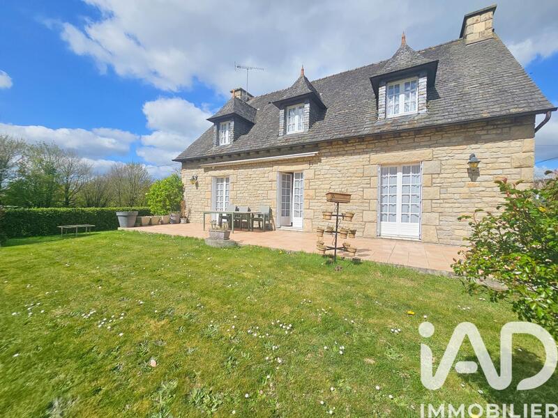 Maison - 158 m² - 7 pièces