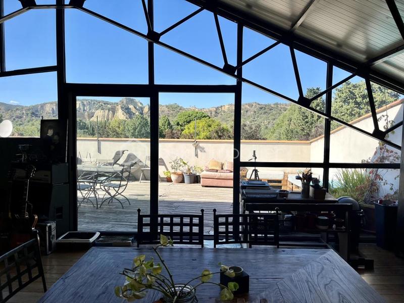 Loft - 147 m² - 8 pièces