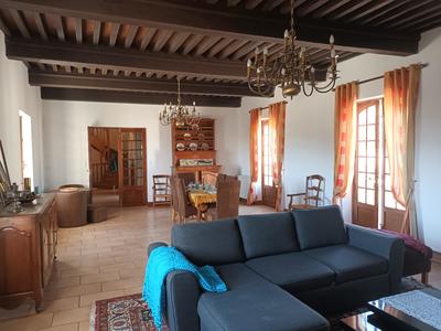 Maison - 177 m² - 5 pièces