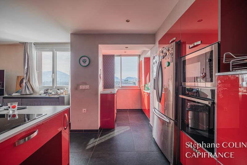 Appartement - 79 m² - 4 pièces