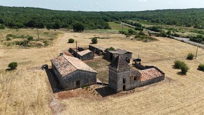 Propriété - 170 m² - 5 pièces